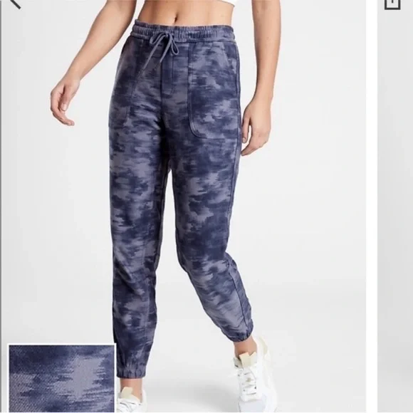 Athleta Farallon Printed Jogger - Picture 3 of 6